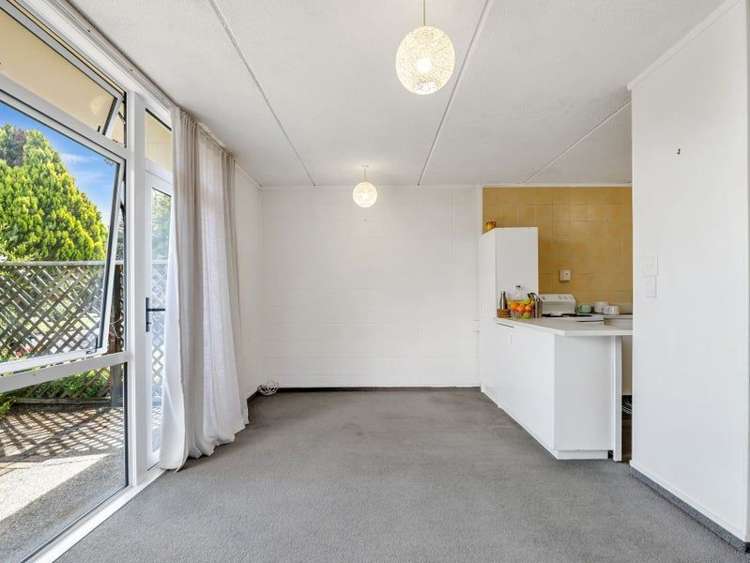 2/18 Carnot Street Glenholme_3