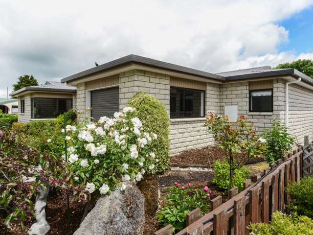 15b Holyrood Terrace Waipukurau and Surrounds_1