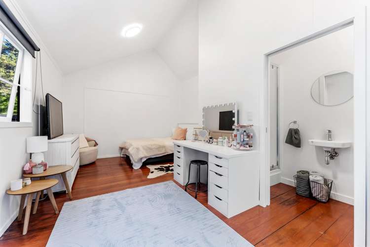 59 Leigh Road Leigh_21