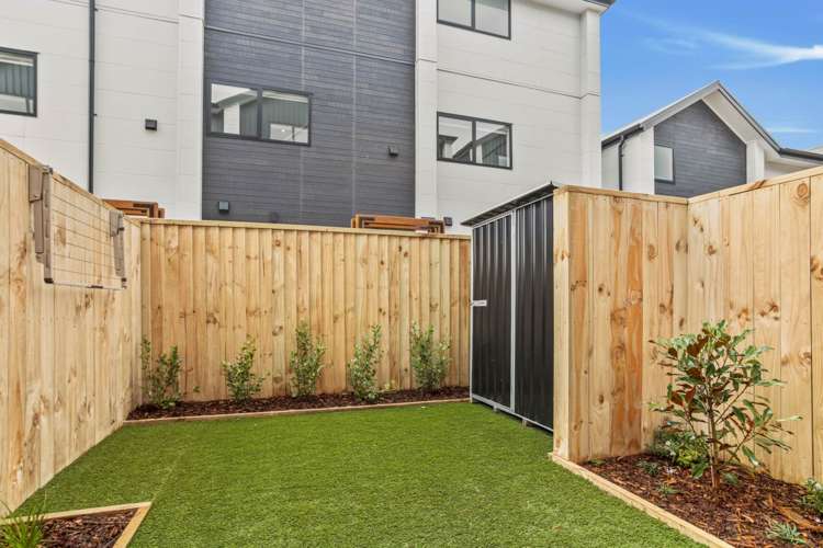 9/22 Yeovil Road Te Atatu Peninsula_10