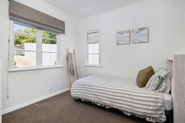 14 Leone Terrace Mount Albert_19