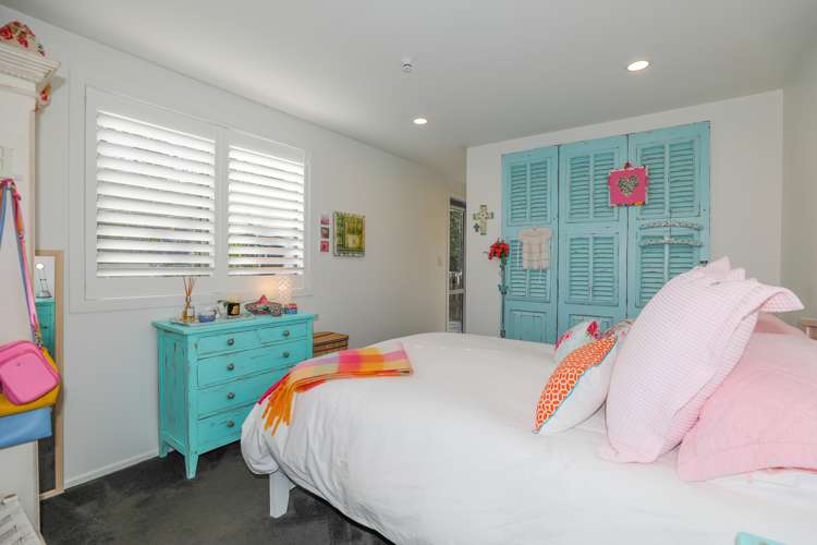 2/15 Boundary Road Waipahihi_13