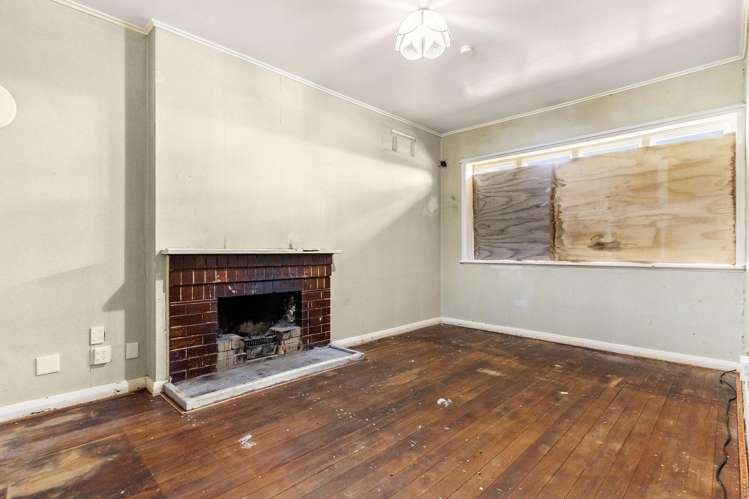 23 and/or 23A Benfield Avenue Mt Albert_5