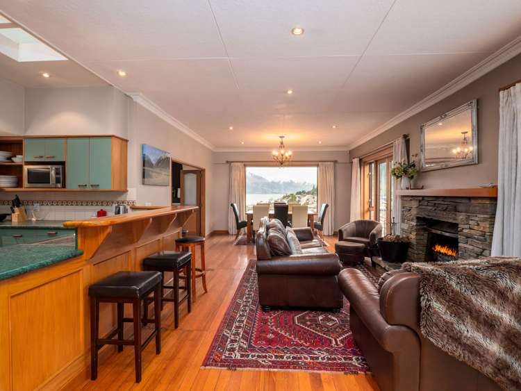 81 Hallenstein Street Queenstown_6