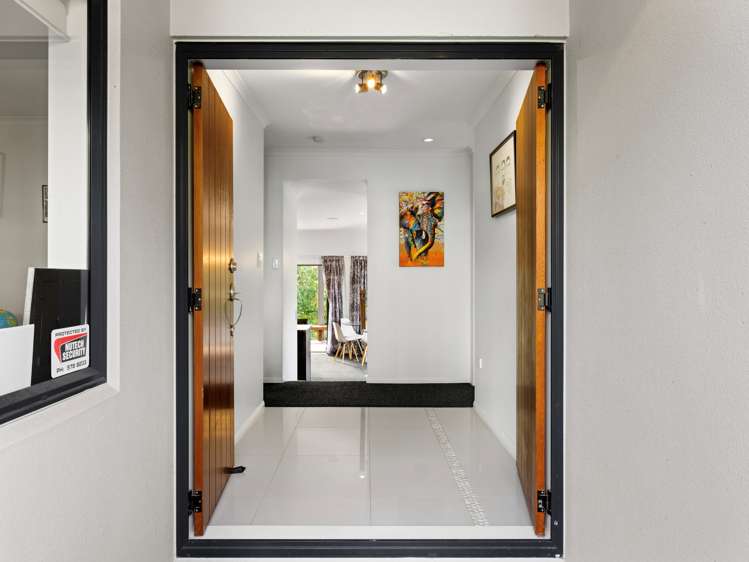 15 Riddington Rise Ohauiti_4