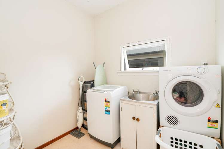 25 Beatty Street Strathern_13