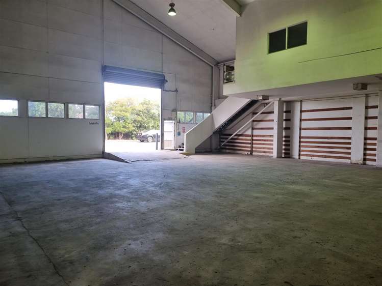 Unit C1, 10 Garlands Road Woolston_2