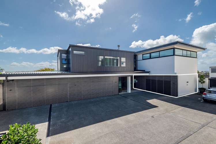 10/258 Hurstmere Road Takapuna_21