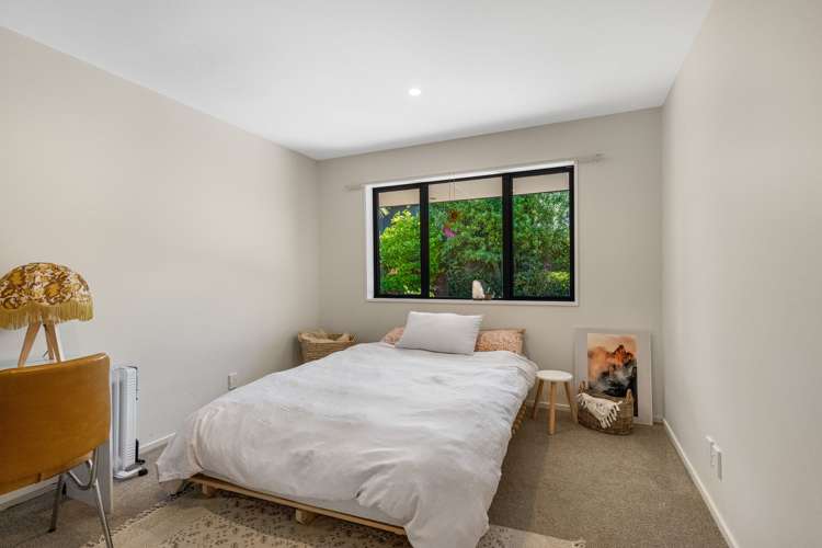 10 Shearwater Drive Woolston_14