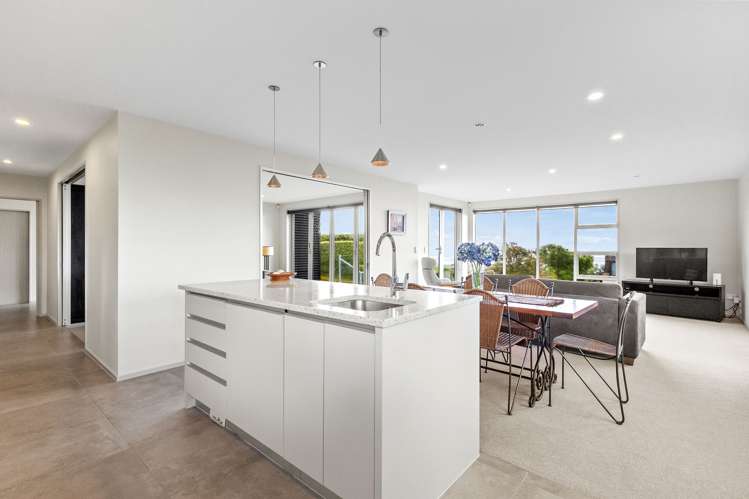 5 Craigieburn Lane Mount Pleasant_5