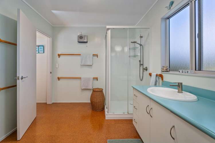 105 Main Road Tairua_14