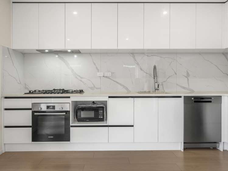 14 Horokaka Street Massey_12