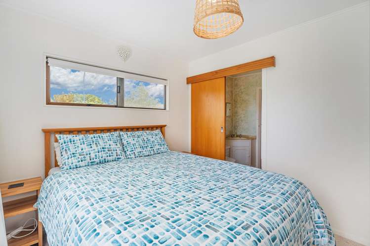 29 Oyster Drive Cooks Beach_11