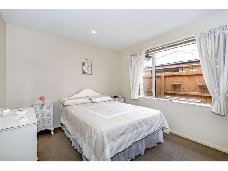 54 Somerville Crescent Aidanfield_6