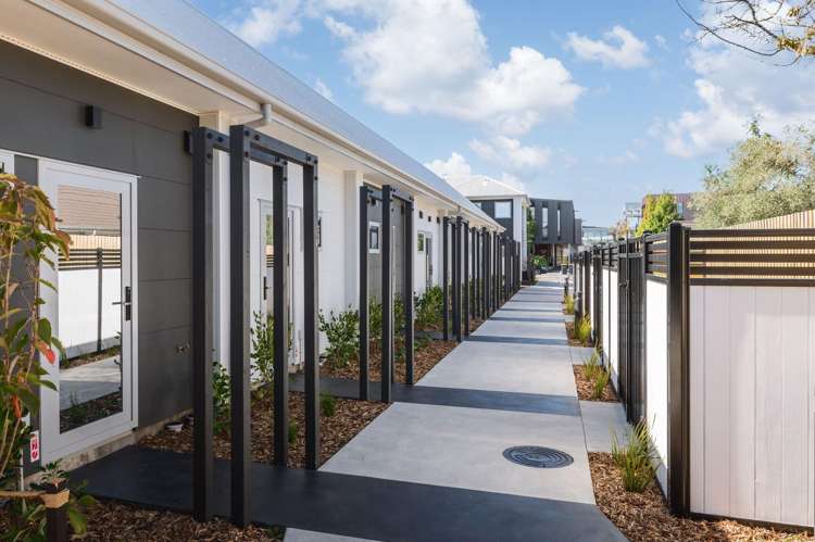  3/19 Winchester Street Merivale_1