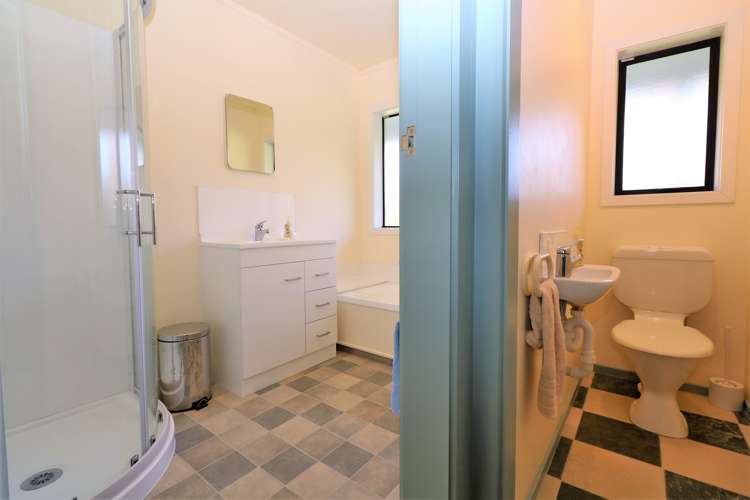 32c Lincoln Road Carterton_20