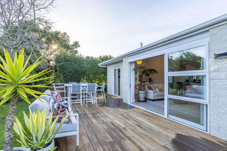 301 Te Moana Road Waikanae_1