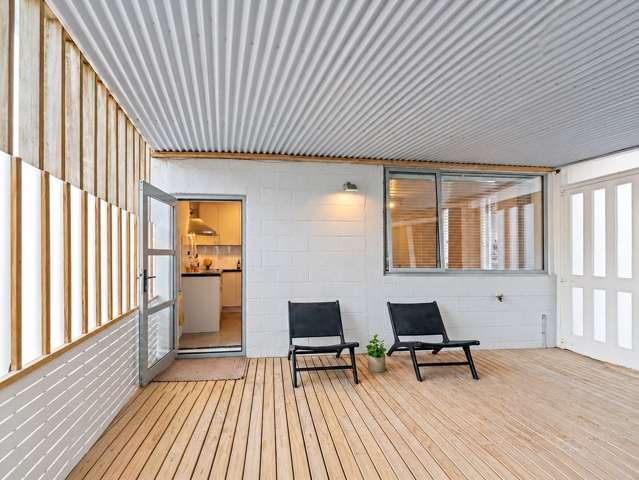 Polished concrete floors, Private Oasis