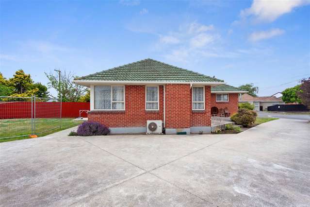 32 Ontario Place Wainoni_1