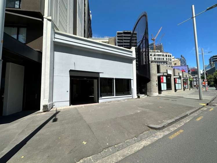 27 Beach Road City Centre_8