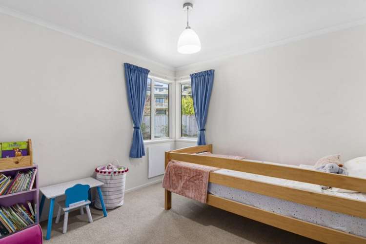 74 Washbourn Drive Richmond_13