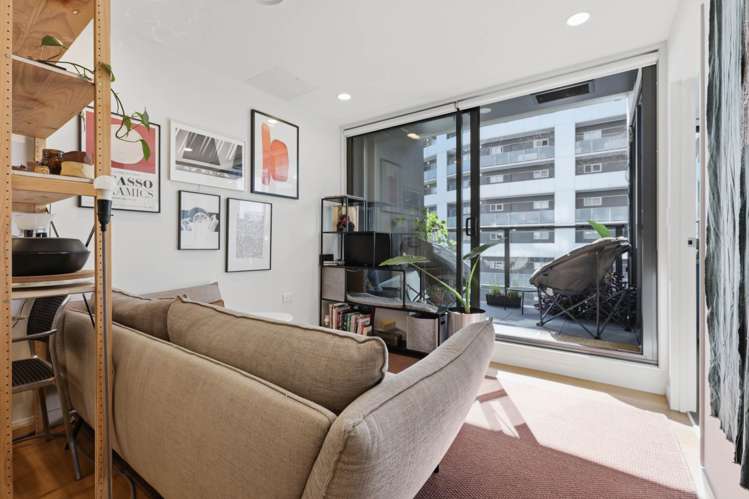 706/438 Queen Street_5