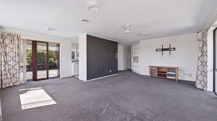 12 Wordsworth Place Stoke_7