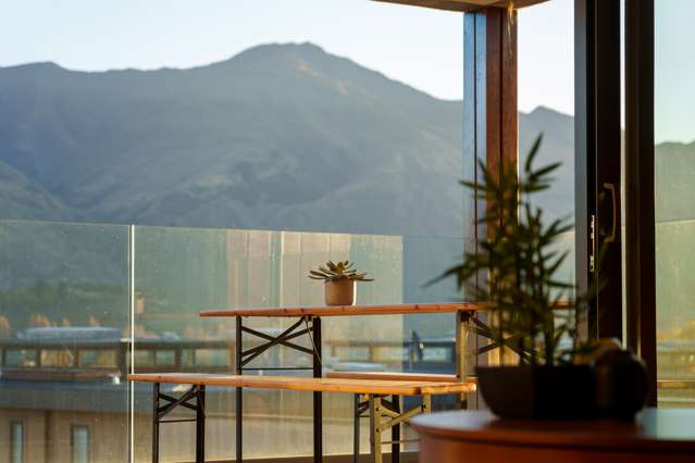 Apt 16 Marina Terrace Apartments, Lakeside Road Wanaka_3