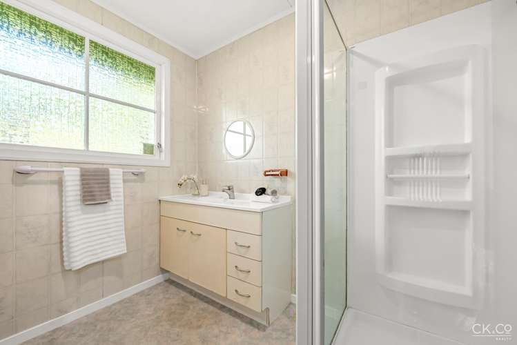 3 Eastview Grove Normandale_15