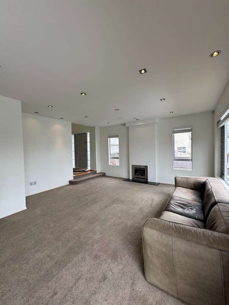 23 Comins Crescent Mission Bay_8