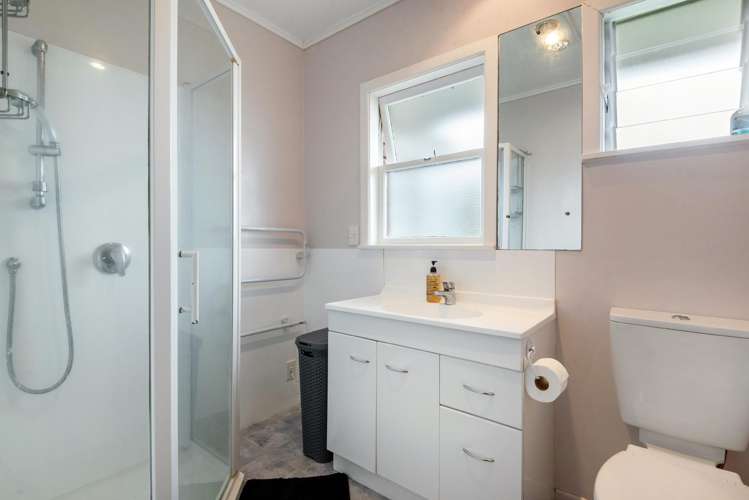 18a Eversleigh Road Belmont_12