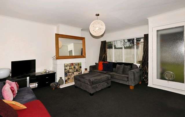 2/42a Kitenui Avenue Mount Albert_1