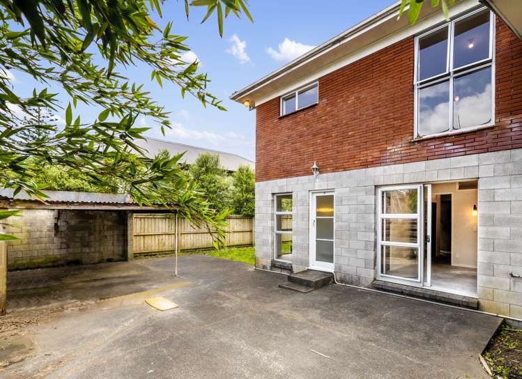 4/34 Rewarewa Road Te Atatu Peninsula_10