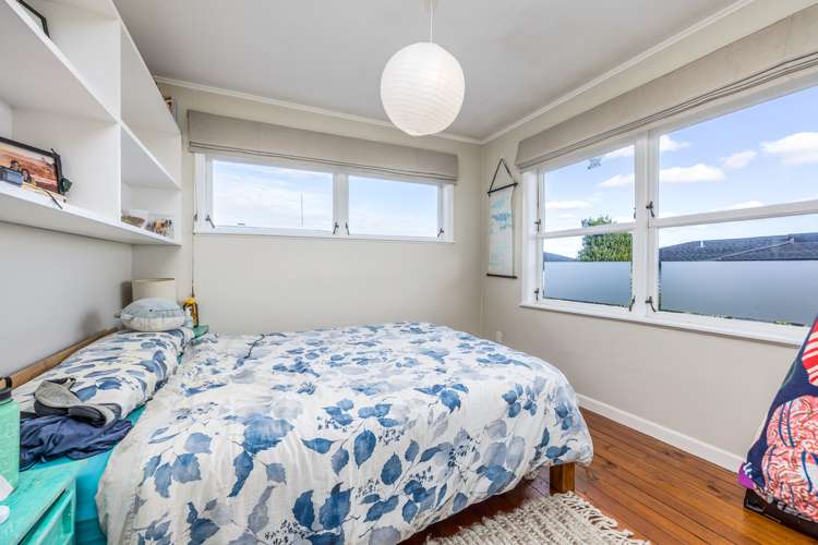 3/7 Lydia Avenue Northcote_10