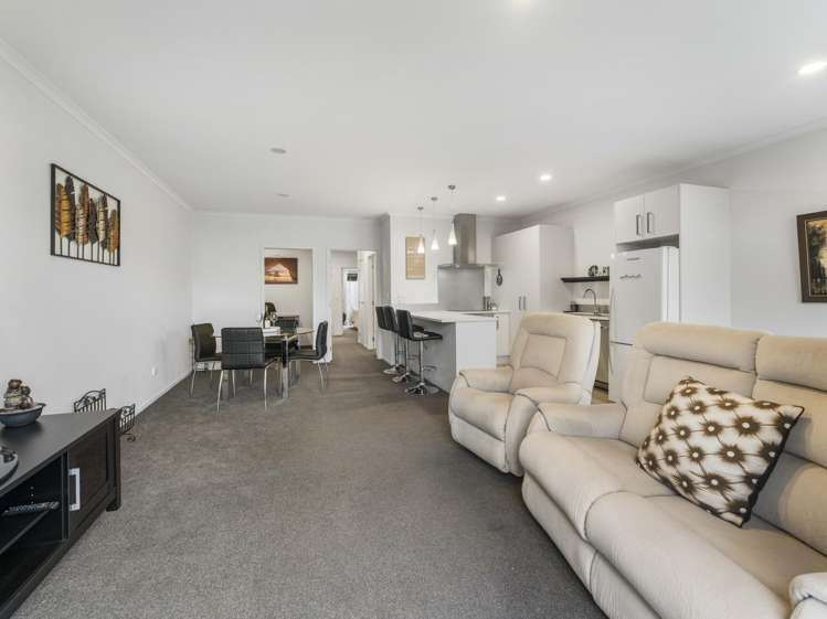 6/107 Edinburgh Street Pukekohe_5