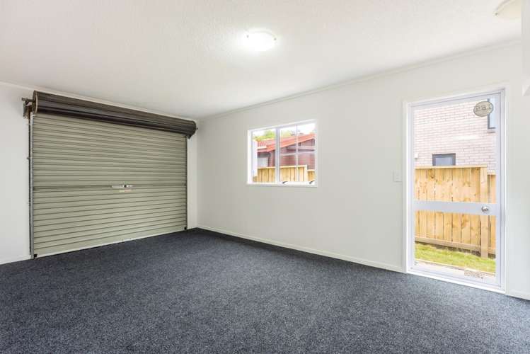 2/3 Ronald Macken Place Windsor Park_21