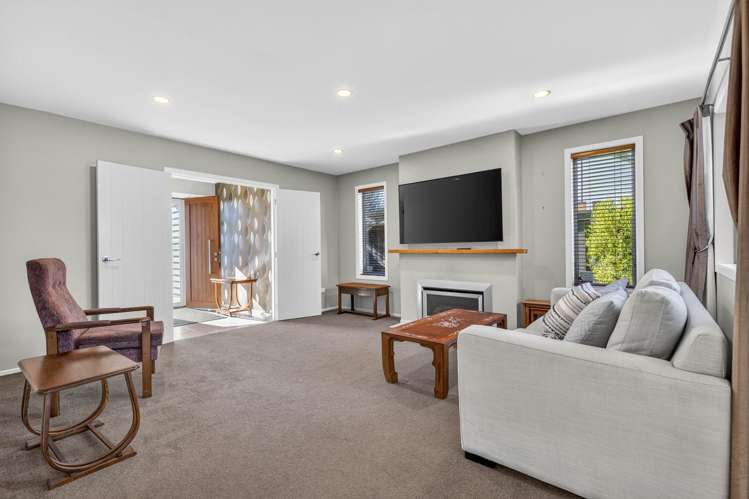 72 Jellicoe Drive Hamilton East_6