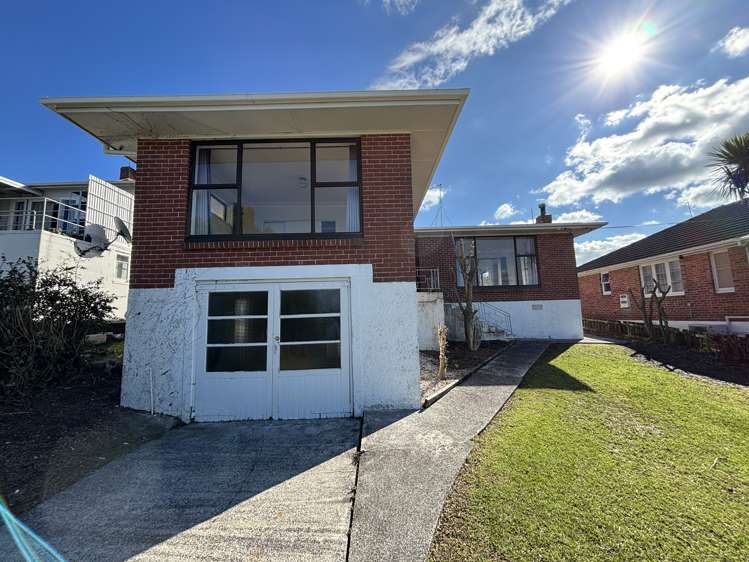 133 White Swan Road Mount Roskill_1