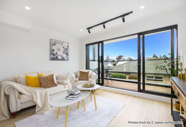 7/35 Centreway Road Orewa_1