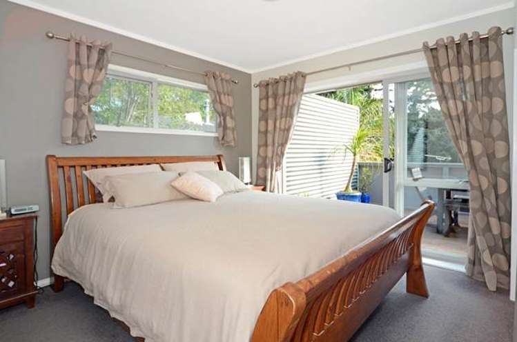 1/3 Mahuta Grove Northcote_9