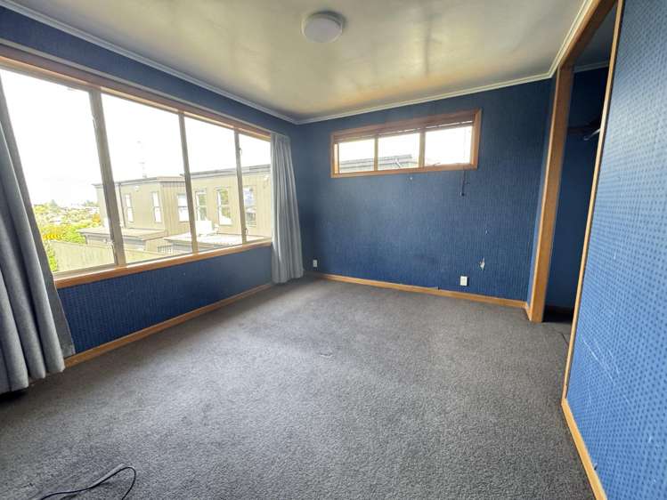 145 Golf Road 11422_10