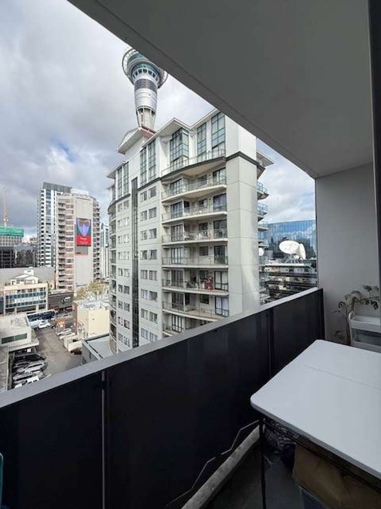 907/17 Vogel Lane City Centre_16