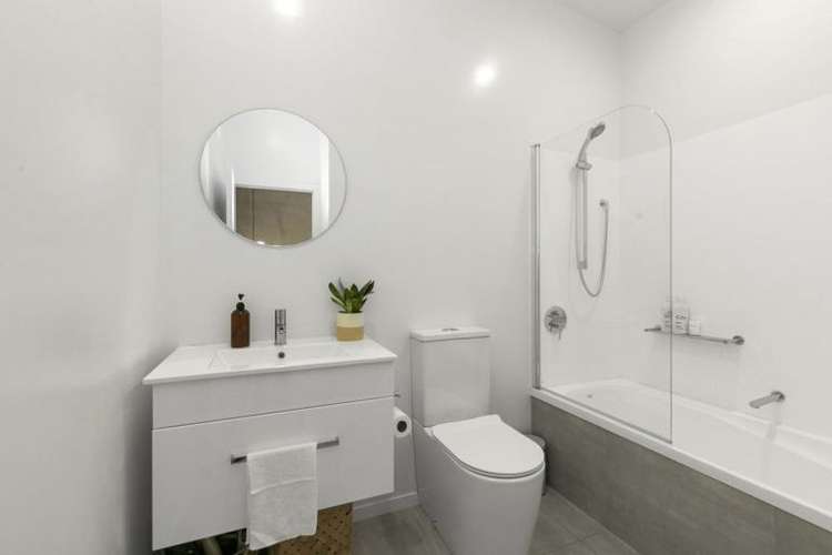  B/439 Jackson Street Petone_10