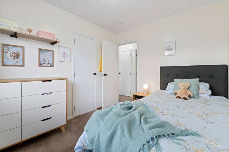 2c Youngs Road Papakura_11