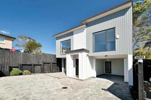 Affordable Stunner - Last home down the Drive