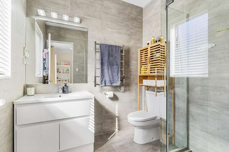 63 Seventh View Avenue Beachlands_18