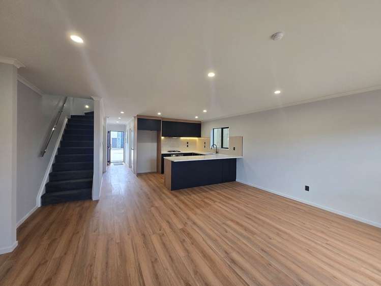 2 Woolfield Road Papatoetoe_11