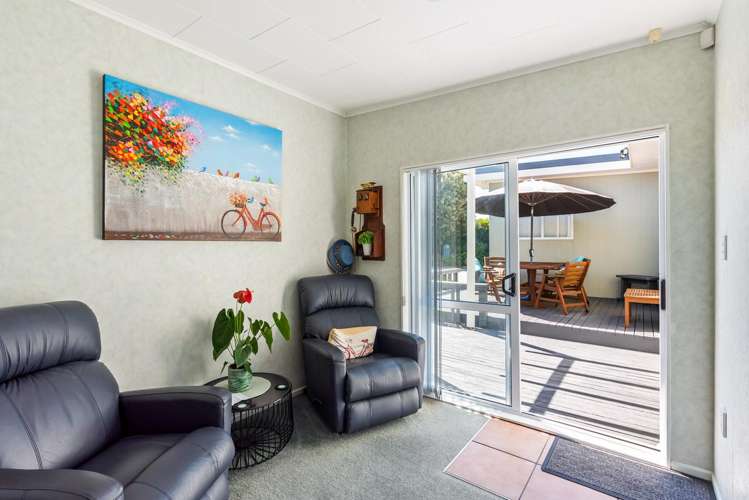 5 Eruini Street Waikanae Beach_24