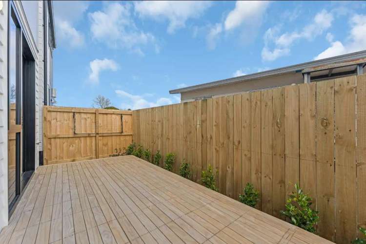 22B & C Justamere Place Weymouth_14