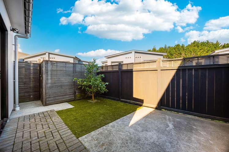 5 Awamarino Way Westgate_13